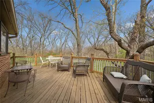 12321 Woodline Dr, Creve Coeur, MO 63141 - Photo 17