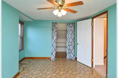 410 Robert Avenue, Ferguson, MO 63135 - Photo 29