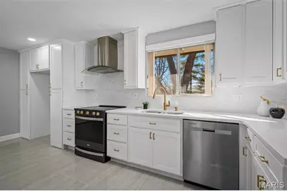 500 Kingridge Drive, Ballwin, MO 63011 - Photo 9