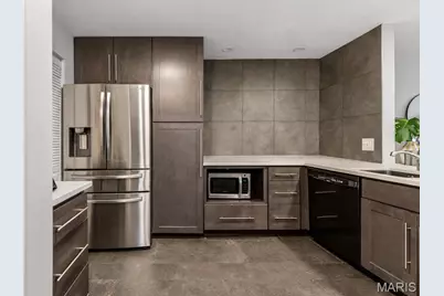 445 Clara Avenue #24, Saint Louis, MO 63112 - Photo 7