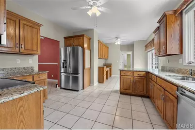 2137 Chesapeake Avenue, Cape Girardeau, MO 63701 - Photo 9