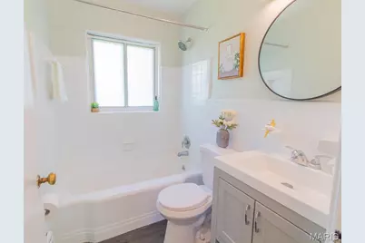 3933 McDonald Avenue, Saint Louis, MO 63116 - Photo 7