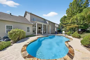 319 Magnolia Valley Dr, O'Fallon, MO 63366 - Photo 3