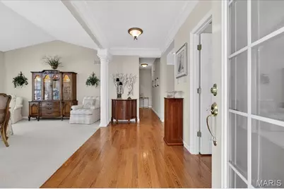 14738 Thornbird Manor Parkway, Chesterfield, MO 63017 - Photo 5