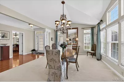 14738 Thornbird Manor Parkway, Chesterfield, MO 63017 - Photo 7