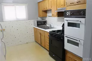 7428 Morgan Ford Rd, Saint Louis, MO 63116 - Photo 7