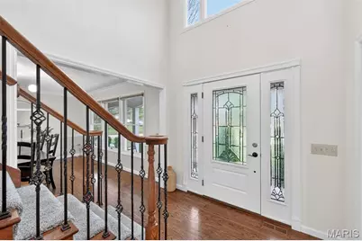 16839 Kehrsbrooke Court, Chesterfield, MO 63005 - Photo 9