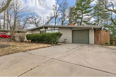 750 Saint Anthony Lane, Saint Louis, MO 63033 - Photo 3
