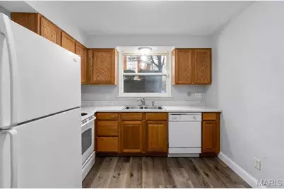 1968 Greenglen Drive #101, Kirkwood, MO 63122 - Photo 3