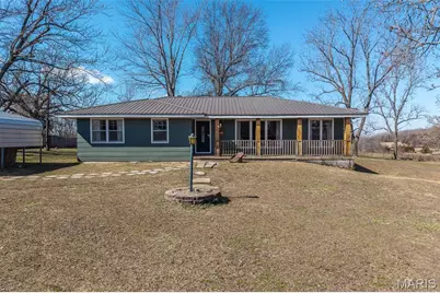 407 N Newport Avenue, Lebanon, MO 65632 - Photo 1