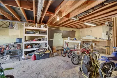 407 N Newport Avenue, Lebanon, MO 65632 - Photo 37