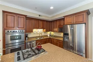 40 Brighton Way, Clayton, MO 63105 - Photo 15