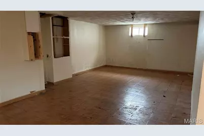 9426 Westchester Drive, Saint Louis, MO 63136 - Photo 7