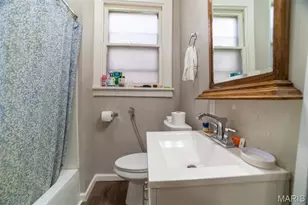 5039 Grace Ave, Saint Louis, MO 63116 - Photo 3