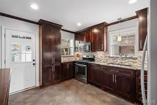 6455 Oleatha Ave, Saint Louis, MO 63139 - Photo 15