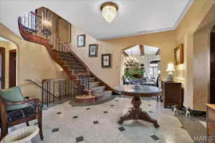 66 Lake Forest Dr, Saint Louis, MO 63117 - Photo 7