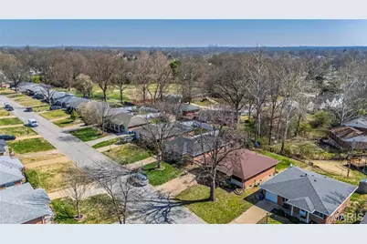 8348 Vasel Drive, Affton, MO 63123 - Photo 37