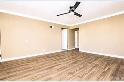 8348 Vasel Drive, Affton, MO 63123 - Photo 17