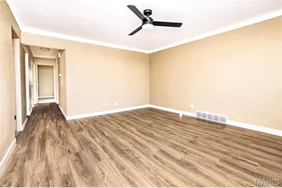 8348 Vasel Drive, Affton, MO 63123 - Photo 7