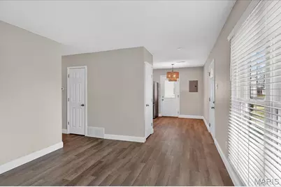 210 Monica Drive, Saint Louis, MO 63127 - Photo 5