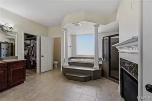 9810 Grandview Lake Ct, Sunset Hills, MO 63127 - Photo 15