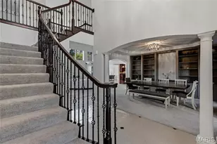 9810 Grandview Lake Ct, Sunset Hills, MO 63127 - Photo 3