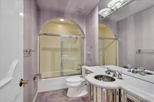 27 Meadowbrook Country Club Estate, Ballwin, MO 63011 - Photo 13