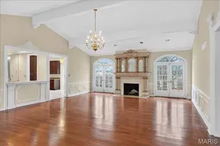 27 Meadowbrook Country Club Estate, Ballwin, MO 63011 - Photo 5