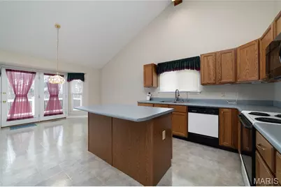 513 Crown Passage Drive, Saint Charles, MO 63303 - Photo 15