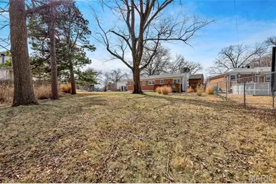 9200 Papoose Drive, Saint Louis, MO 63123 - Photo 15