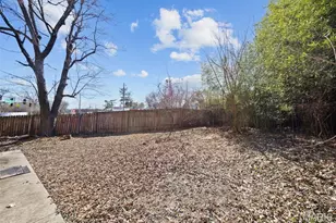 1088 Key W Ave, Saint Louis, MO 63119 - Photo 7