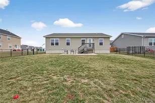 402 Charlestowne Place Dr, Saint Charles, MO 63301 - Photo 19