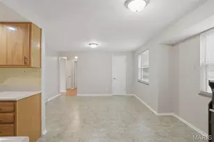 4100 Whippoorwill Dr, Affton, MO 63123 - Photo 7