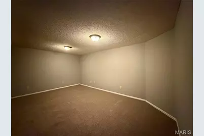 10339 Ross Circle, Saint Louis, MO 63137 - Photo 17