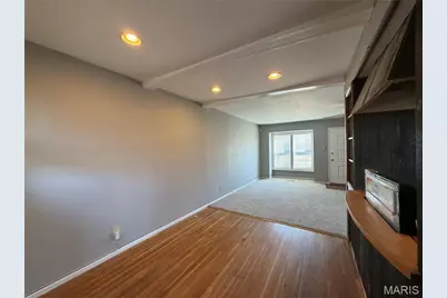 10339 Ross Circle, Saint Louis, MO 63137 - Photo 9