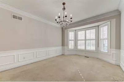 8822 Lynn Lane, Saint Louis, MO 63127 - Photo 3