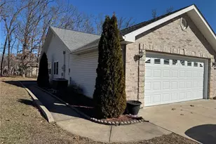 403 Ahr Strom Dr, Robertsville, MO 65066 - Photo 3