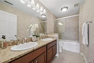 12856 Pointe Dr, Sunset Hills, MO 63127 - Photo 19