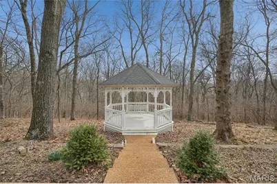 12856 Pointe Drive, Sunset Hills, MO 63127 - Photo 35