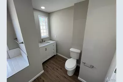 6301 Marquette Avenue, Saint Louis, MO 63139 - Photo 9