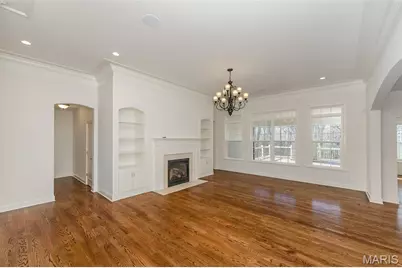 30 Meadowbrook Country Club Estate, Ballwin, MO 63011 - Photo 7