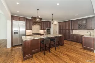 30 Meadowbrook Country Club Estate, Ballwin, MO 63011 - Photo 15