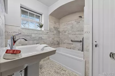 1026 Kirkham Avenue, Glendale, MO 63122 - Photo 15