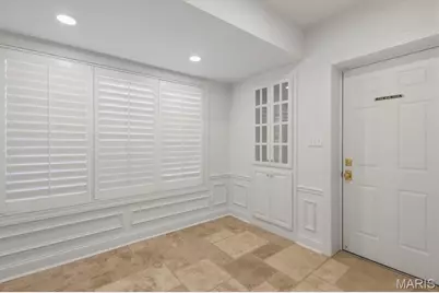 49 Waverton Drive, Ladue, MO 63124 - Photo 9