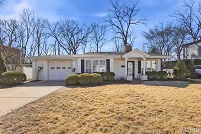 49 Waverton Drive, Ladue, MO 63124 - Photo 1