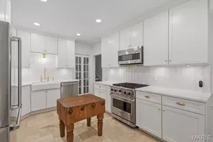 49 Waverton Dr, Ladue, MO 63124 - Photo 7