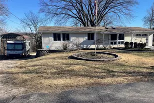 52 Glenwood Dr, Murphy, MO 63026 - Photo 3