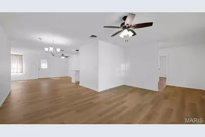 2911 Hubert Drive, Saint Louis, MO 63125 - Photo 5