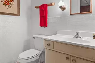 1244 Hobson Dr, Saint Louis, MO 63135 - Photo 41