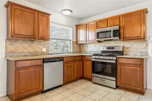 4391 Rhine Dr, Florissant, MO 63033 - Photo 11